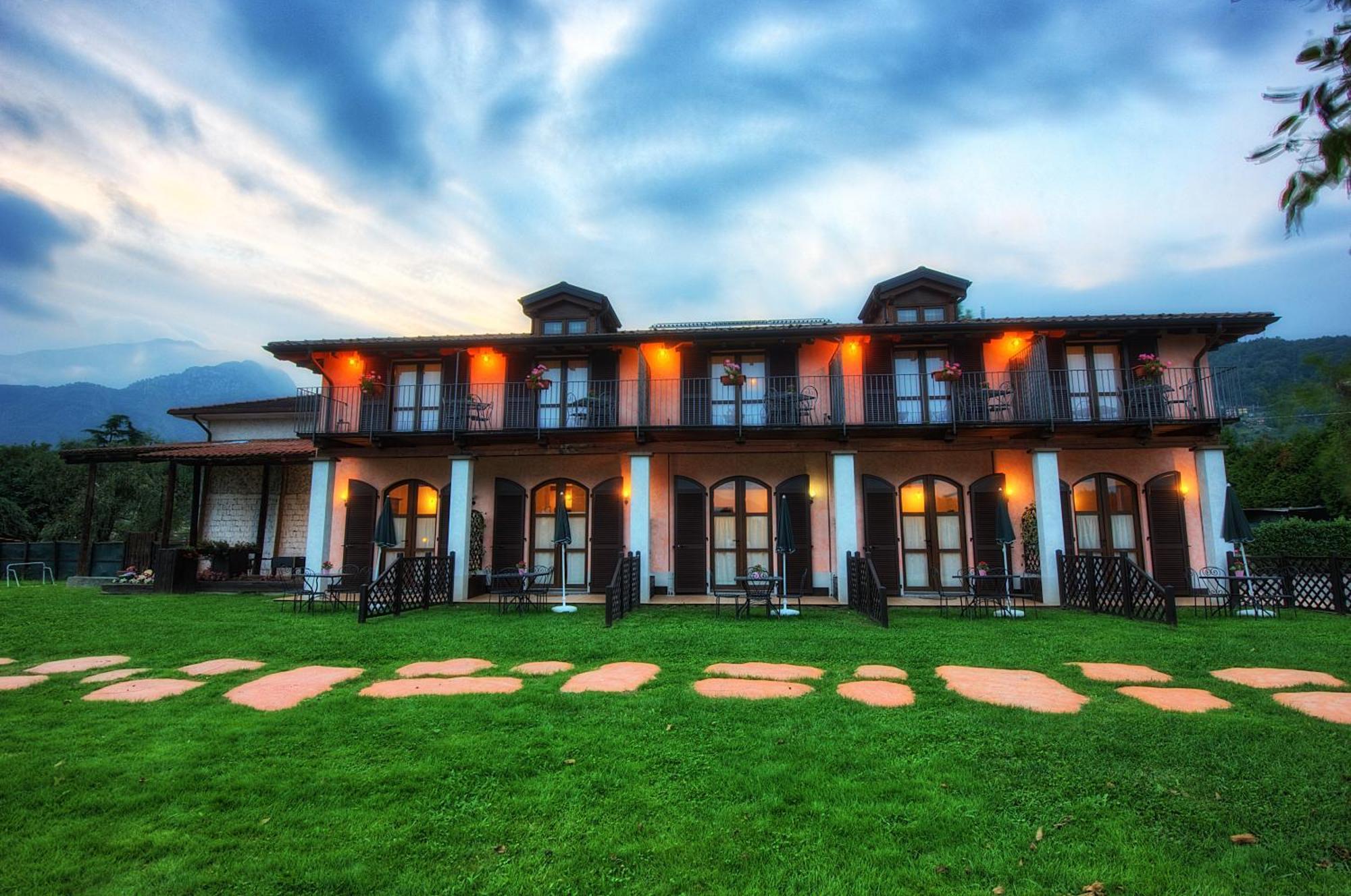 Agriturismo Alla Poncia Граведона Экстерьер фото